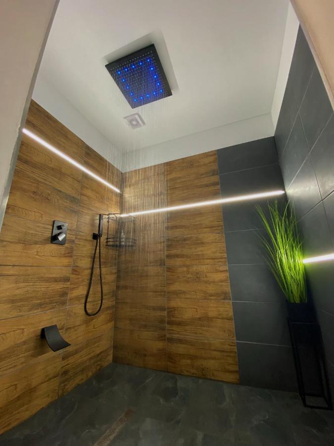 Koa - Inside Old Town Appartement Braşov Buitenkant foto