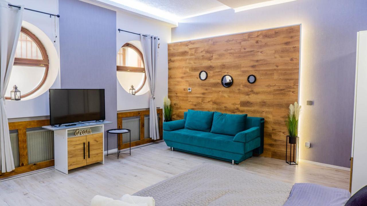 Koa - Inside Old Town Appartement Braşov Buitenkant foto