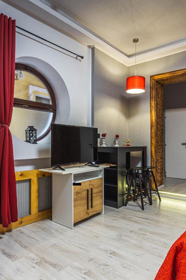 Koa - Inside Old Town Appartement Braşov Buitenkant foto